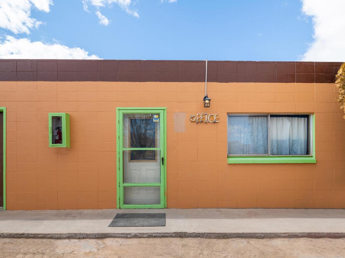 OYO Hotel Hanksville, UT Eksteriør billede