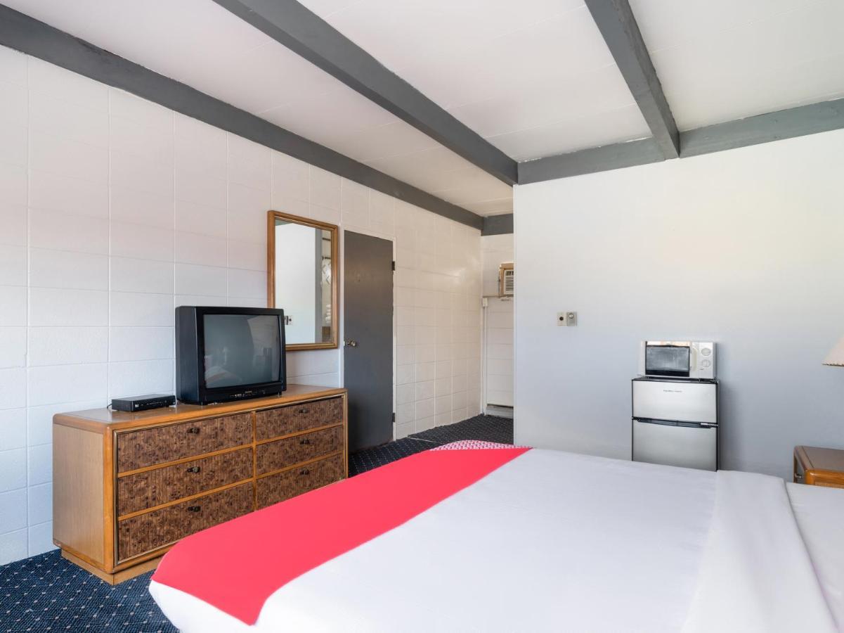 OYO Hotel Hanksville, UT Eksteriør billede